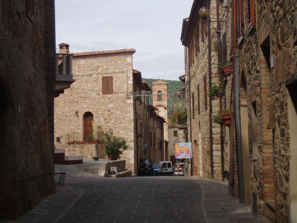 Villa La Casa Di Alice Castelnuovo dellʼAbate Exterior foto